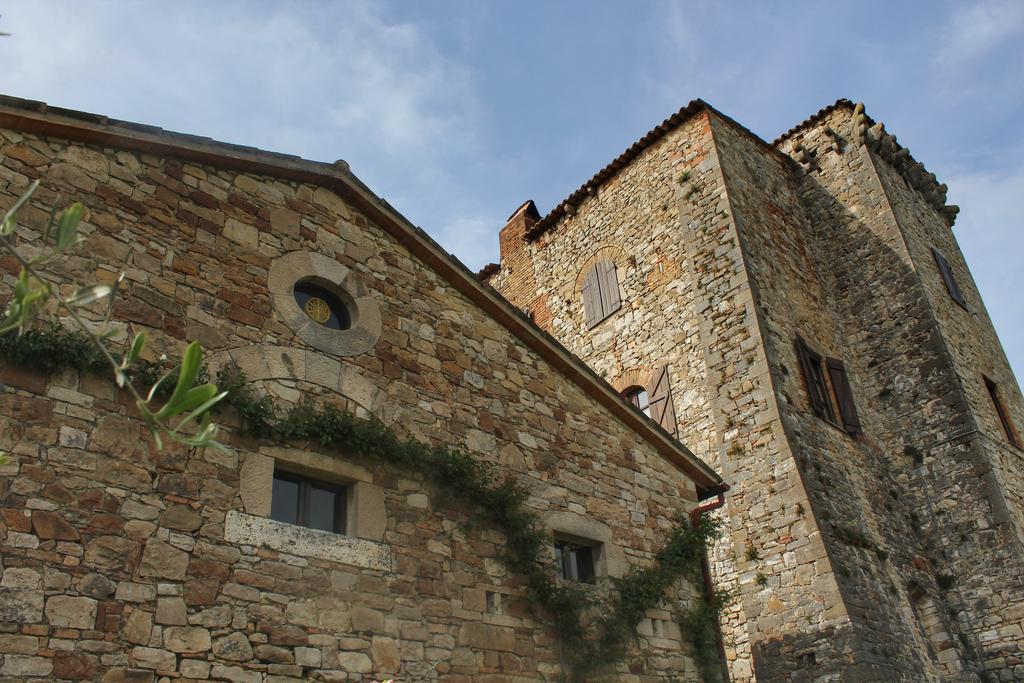 Agriturismo Castello Di Belforte Villa Todi Exterior photo